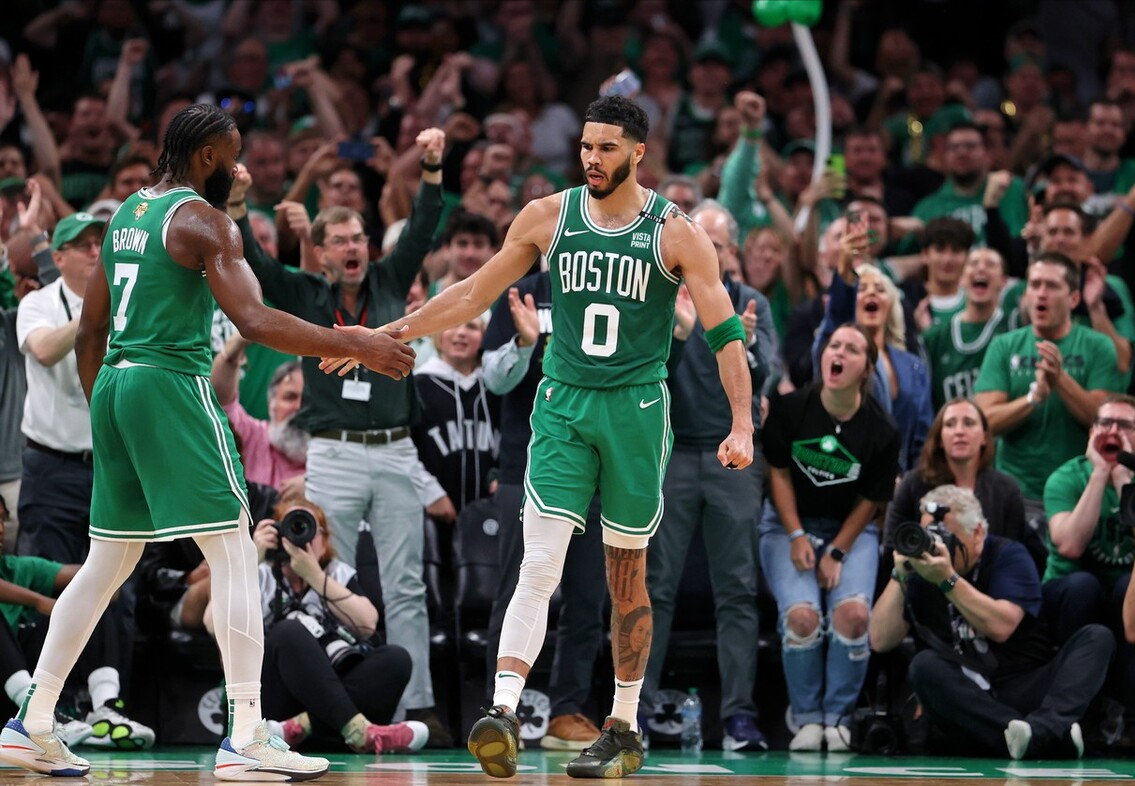 绿衫军逆转独行侠赢得系列赛 绿衫军逆转独行侠赢得系列赛