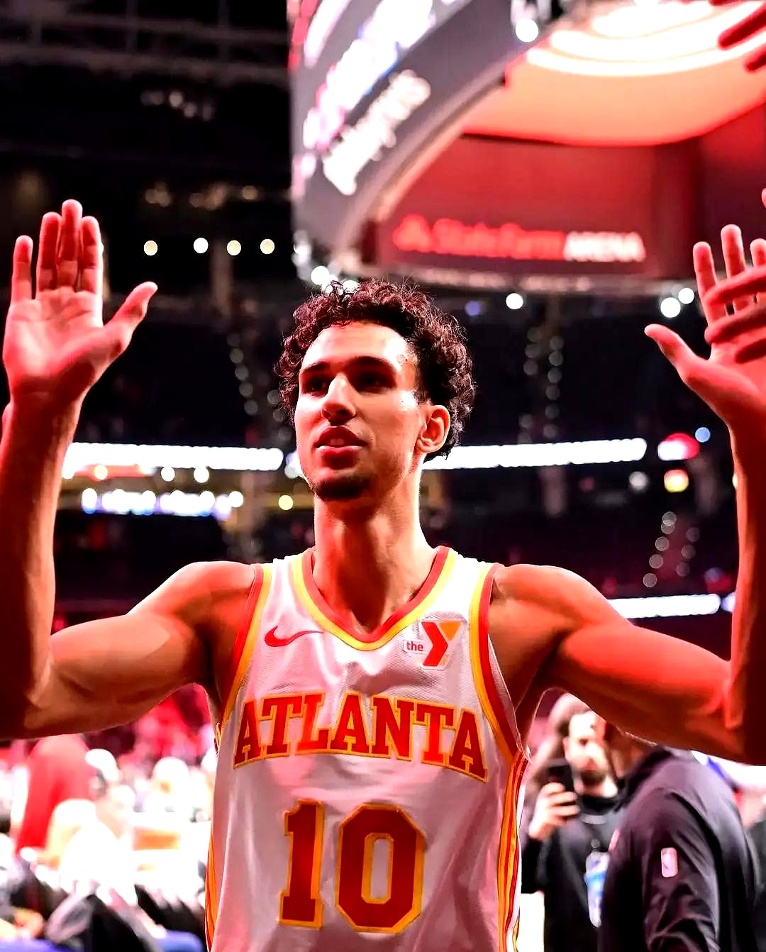 熊猫体育手机客户端-火箭客场负于老鹰，哈登独得30分难挽败局