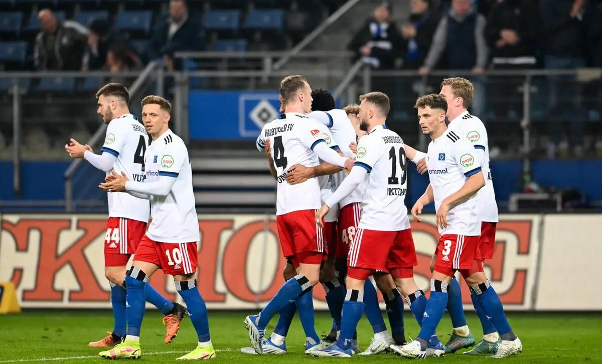 熊猫体育中国App-包含沃尔夫斯堡客场险胜，喜获胜利的词条