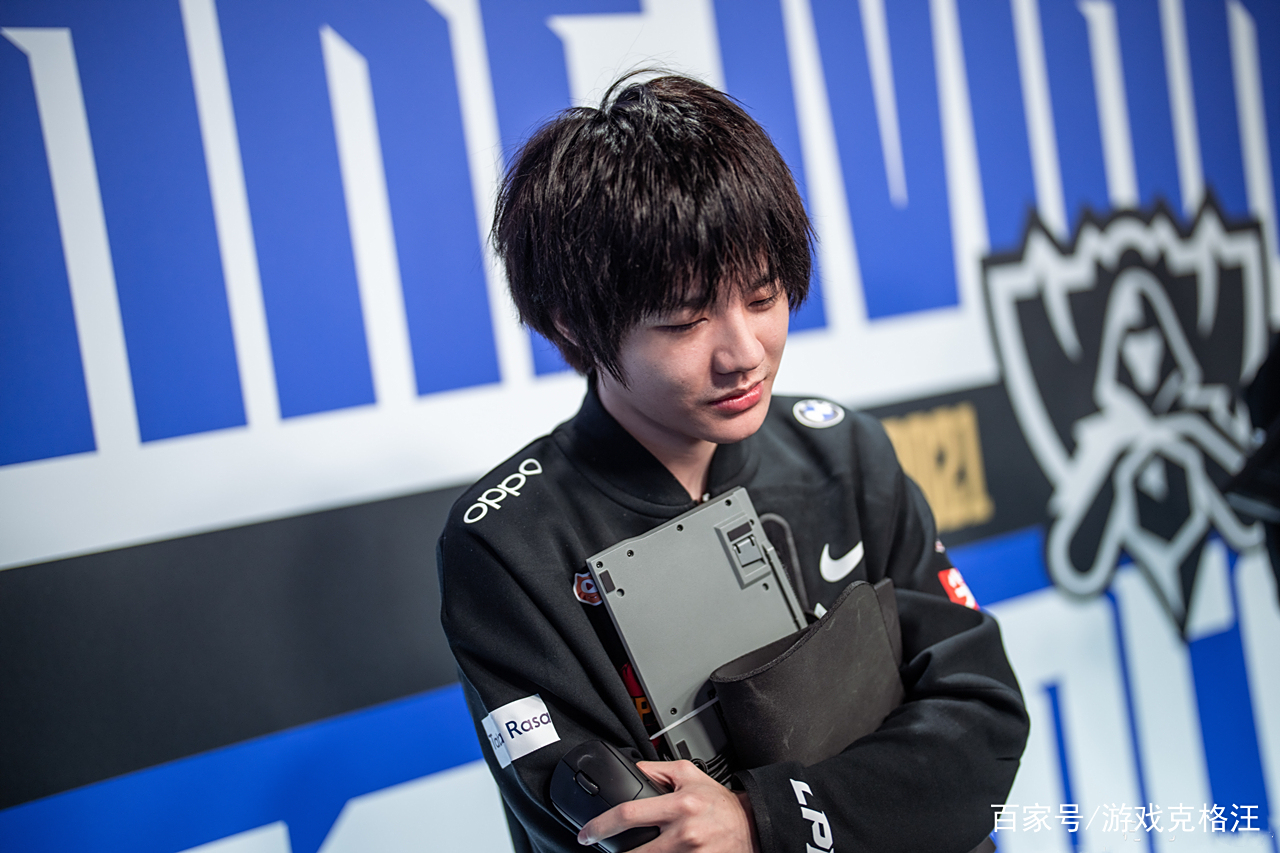 熊猫体育-Astralis完胜BLG，Knight2高光表现