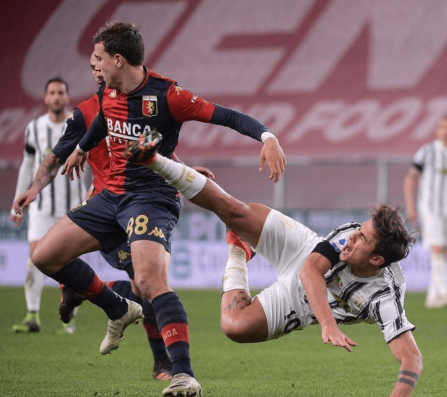 熊猫体育app-意甲联赛决胜时刻：球员拼尽全力争胜