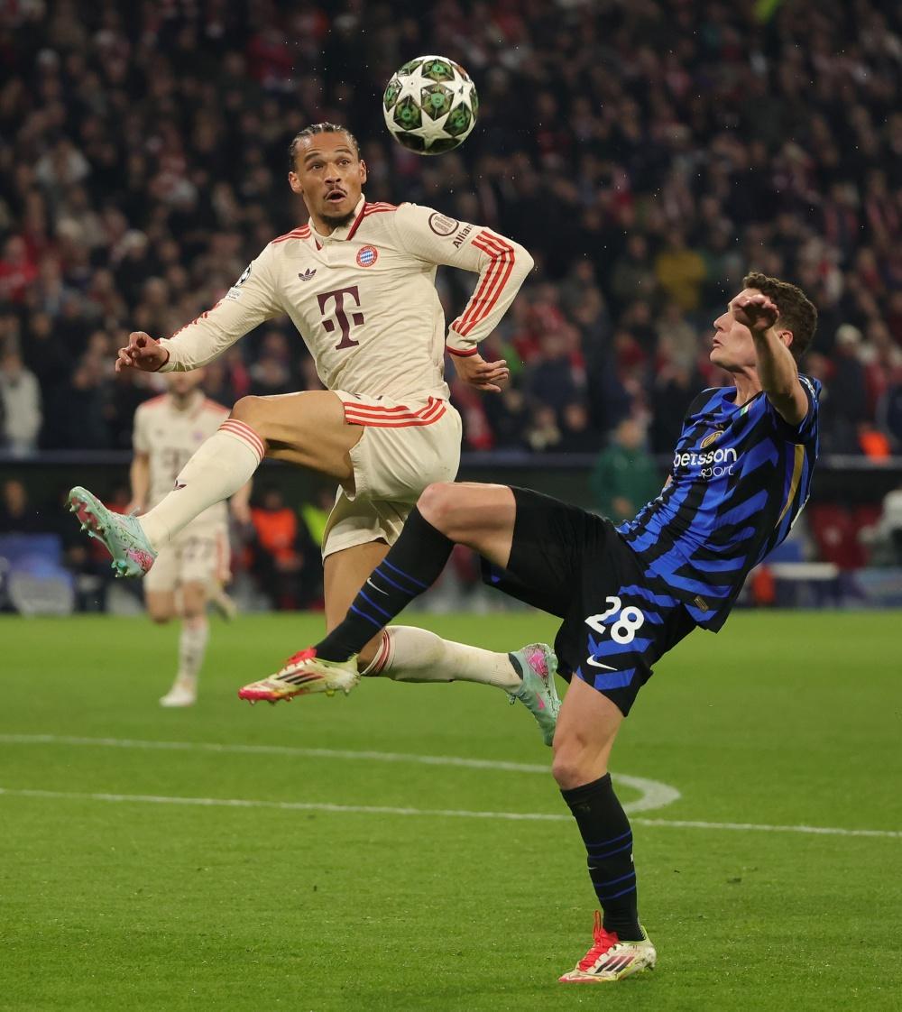 熊猫体育下载-时隔多年再登欧预赛赛场，挑战重重柔韧较量