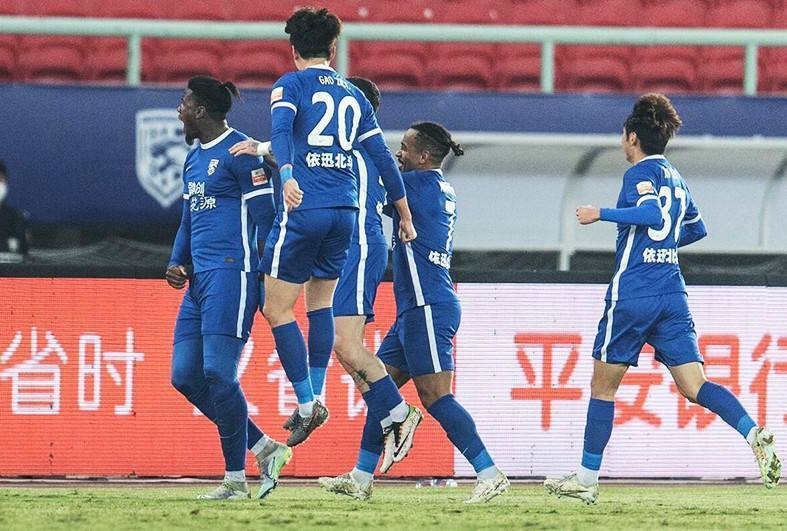 熊猫直播tv-海南李建滨集团客场不敌，积分榜排名下滑