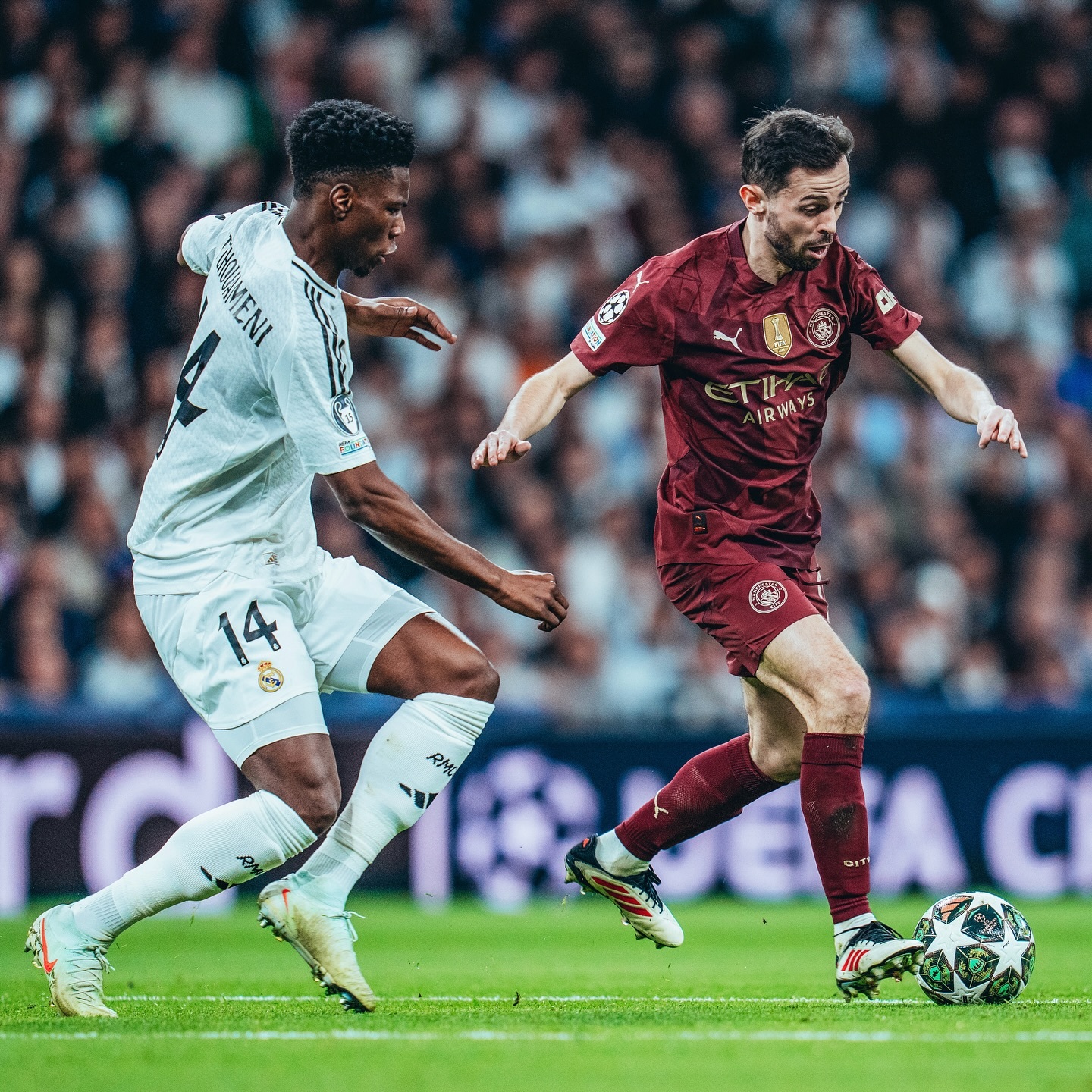 曼城碾压英格兰，法比尼奥带队取胜